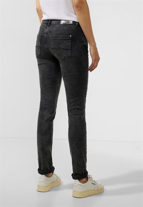 casual-fit-destroyed-jeans-authentic-black-destroy