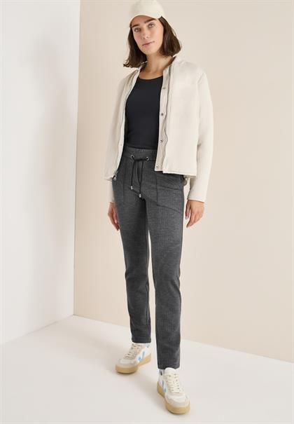 Casual Fit Hose black