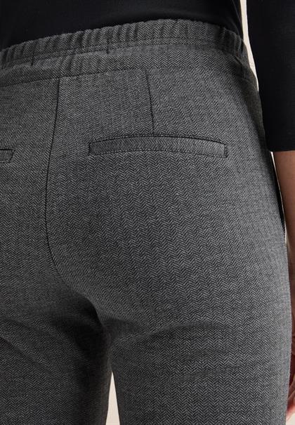 Casual Fit Hose black