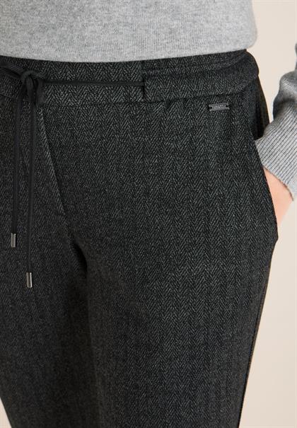 Casual Fit Hose black