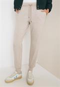 Casual Fit Hose creamy white