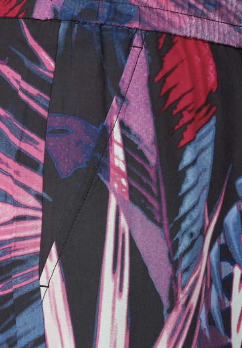 casual-fit-hose-mit-print-carbon-grey