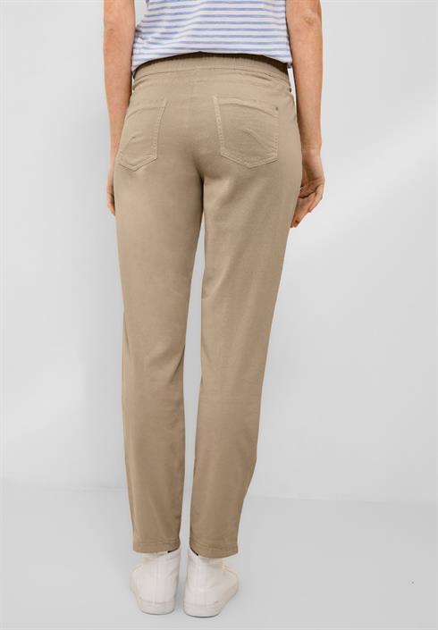 casual-fit-hose-mit-stretch-authentic-beige
