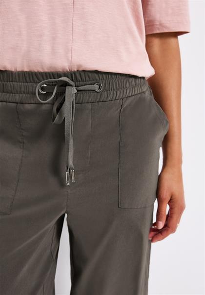Casual Fit Hose mit Turn-Up nomad brown