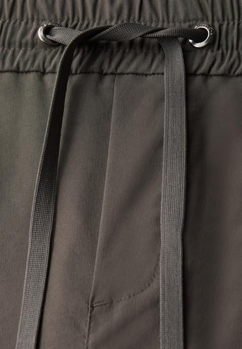 casual-fit-hose-mit-turn-up-nomad-brown