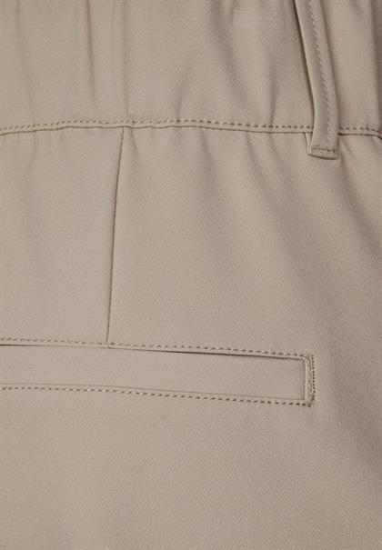 Casual Fit Hose safari beige