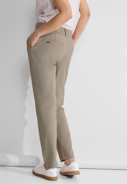 Casual Fit Hose safari beige