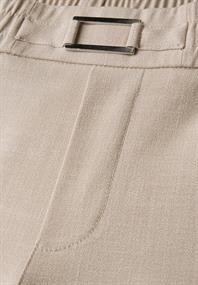 Casual Fit Hose sheer beige mel.
