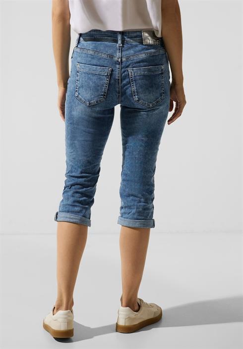 casual-fit-jeans-in-3-4-mid-blue-random-wash