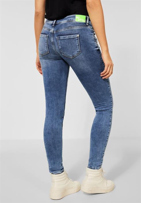 casual-fit-jeans-mat-mix-random-wash