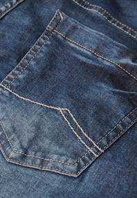 Casual Fit Jeansshorts mid blue used wash