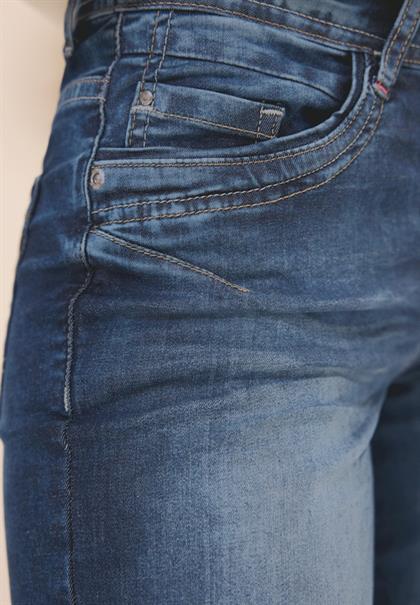 Casual Fit Jeansshorts mid blue used wash