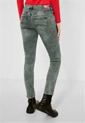 Casual Fit mit Slim Legs light bassy olive random wash