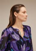 Chiffonbluse mit Print lupine lilac