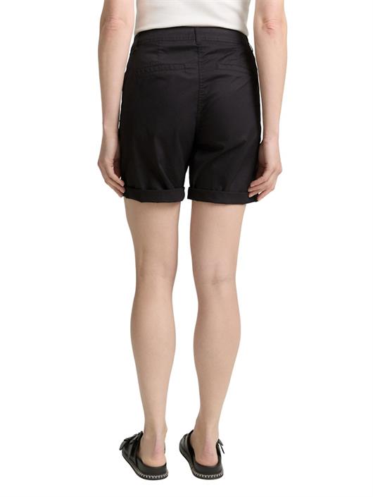 chino-bermuda-shorts-deep-black