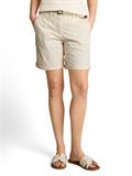 Chino Bermuda Shorts mit Gürtel dove white