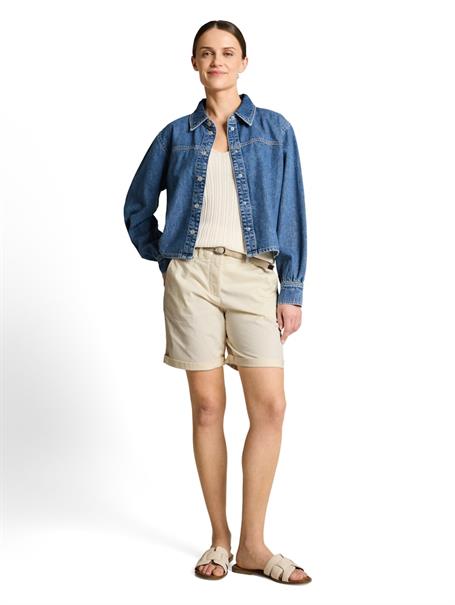 Chino Bermuda Shorts mit Gürtel dove white