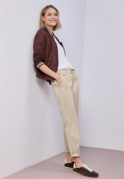 Chino im Casual Fit in softer Qualität cobble stone