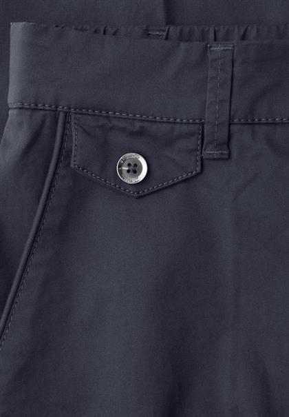 Chino im Casual Fit in softer Qualität deep blue