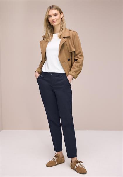 Chino im Casual Fit in softer Qualität deep blue