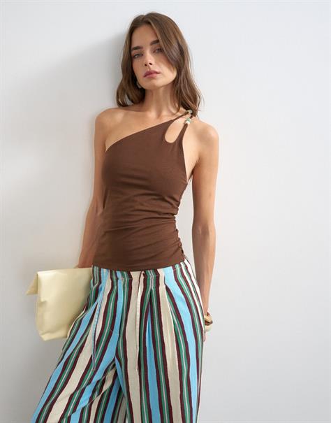 chocolate brown