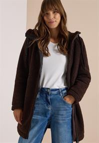 chocolate sauce brown