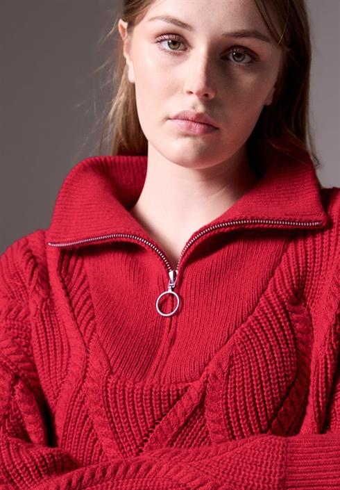 chunky-sweater-urban-red