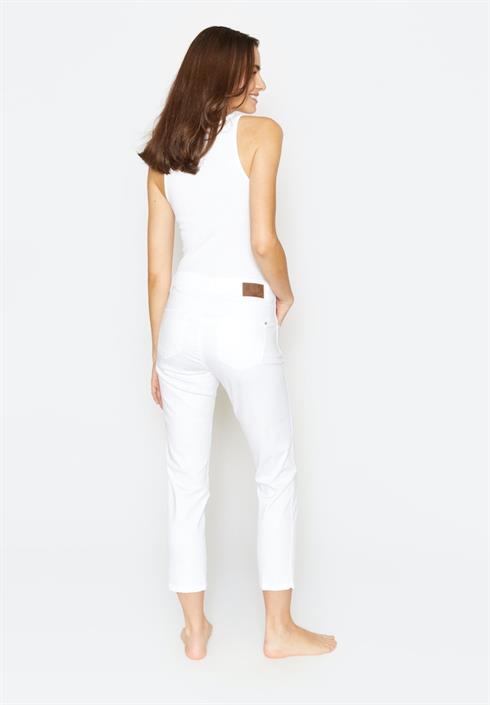 cici-crop-slit-white