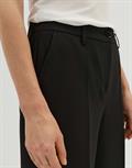 Cisilia sleek black