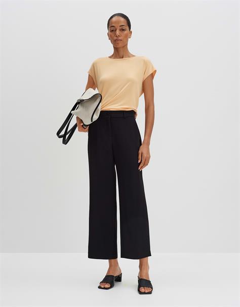 Cisilia sleek black