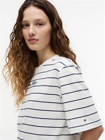 CLASSIC SCRIPT TRAPEZE TEE fine stp ecru - dark night navy