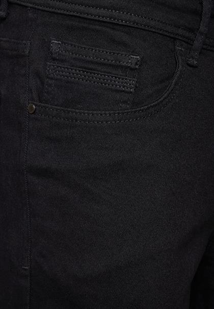 clean black