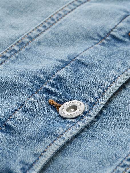 clean light stone blue denim