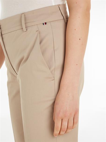 CO SLIM STRAIGHT CHINO beige