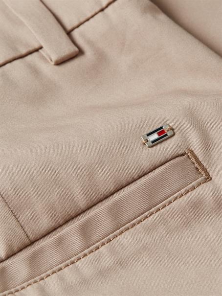 CO SLIM STRAIGHT CHINO beige