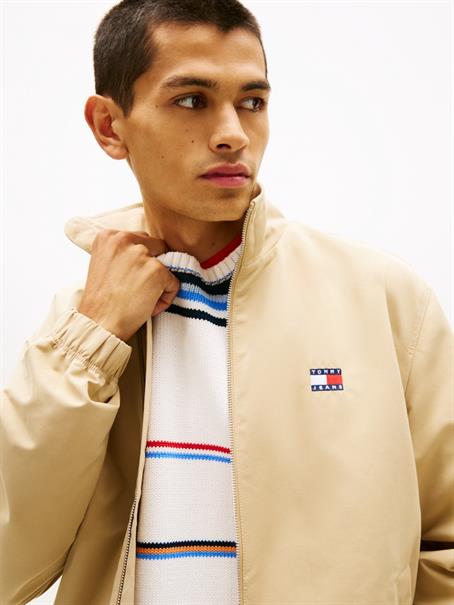 Collar Logo Water Repellent Zip-Thru Jacket gentle gold