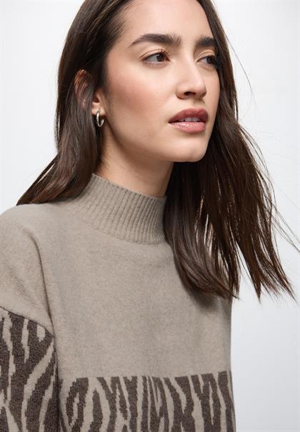 Color-Block Jacquard Sweater dark nomad brown mel.