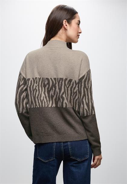Color-Block Jacquard Sweater dark nomad brown mel.
