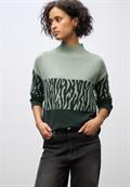 Color-Block Jacquard Sweater evernight green