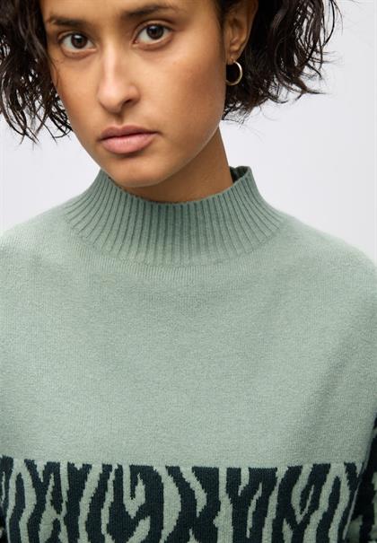 Color-Block Jacquard Sweater evernight green
