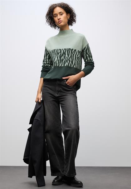 Color-Block Jacquard Sweater evernight green