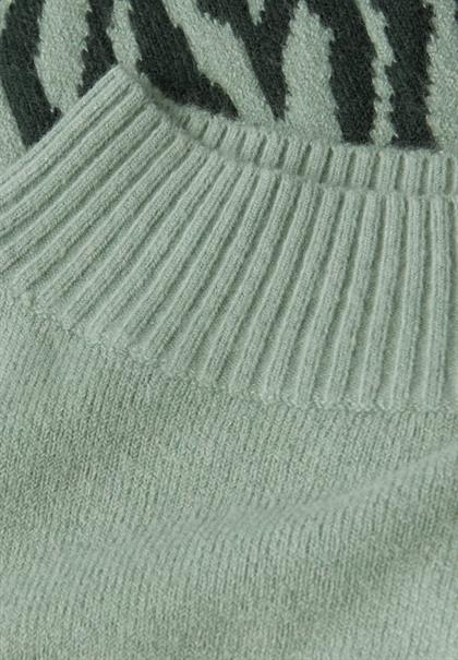 Color-Block Jacquard Sweater evernight green