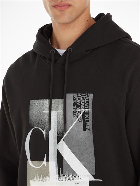 CONNECTED LAYER LANDSCAPE HOODIE ck black