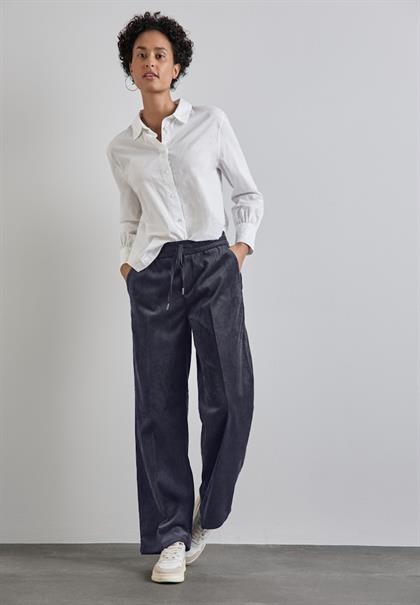 Cordhose im Loose Fit night sky blue