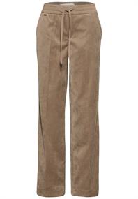 Cordhose im Loose Fit rich mocha