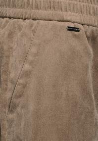 Cordhose im Loose Fit rich mocha