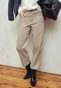 Cordhose mit Patch Pockets dark morn beige