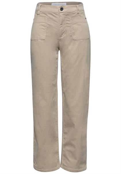 Cordhose mit Patch Pockets dark morn beige