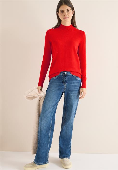 cosy-turtleneck-pullover-pumkin-orange
