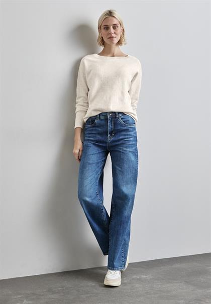 cream white melange